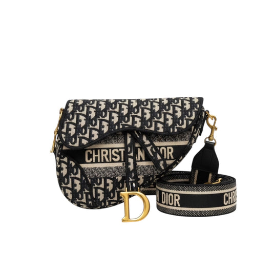 CHRISTIAN DIOR